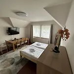 U Kovarny Konukevi 3*