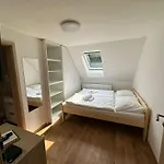 Konukevi U Kovarny 3*